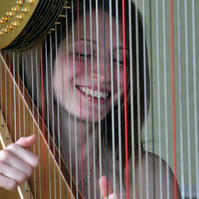 Claire Harpist